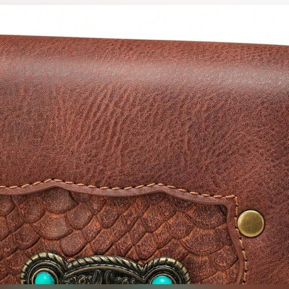 New Crossbody Bag - Picture 6 of 8